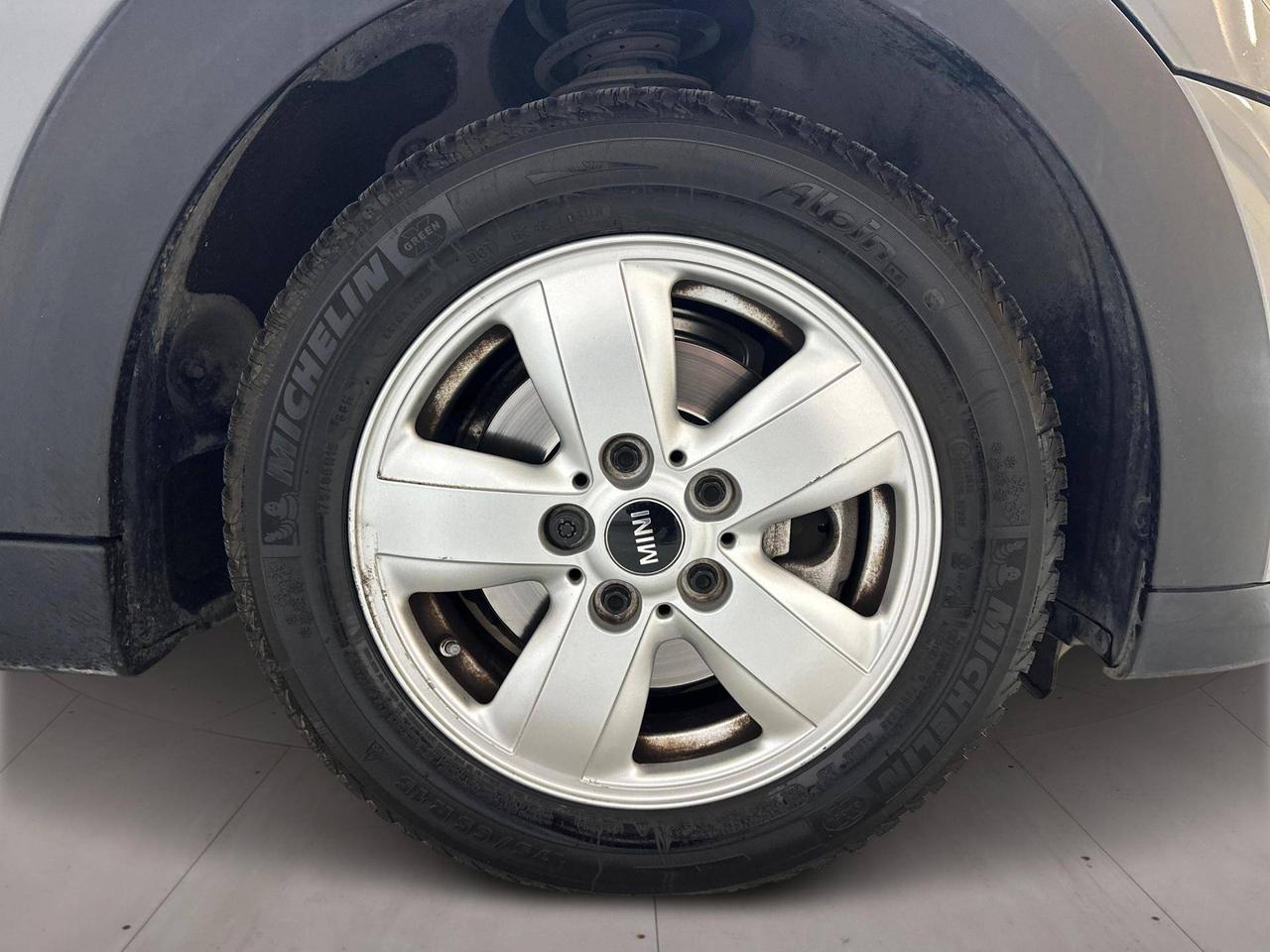 MINI Mini One Essential 55kW 5 Porte