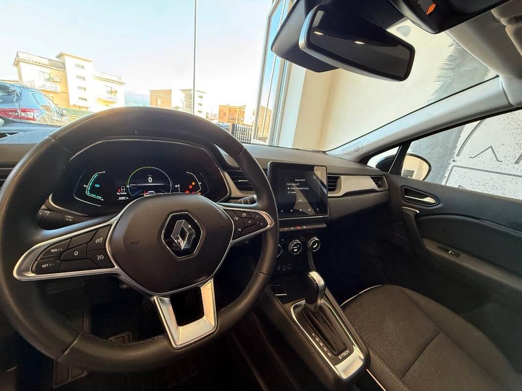 Renault Captur 1.6 E-Tech hybrid Intens 145cv auto