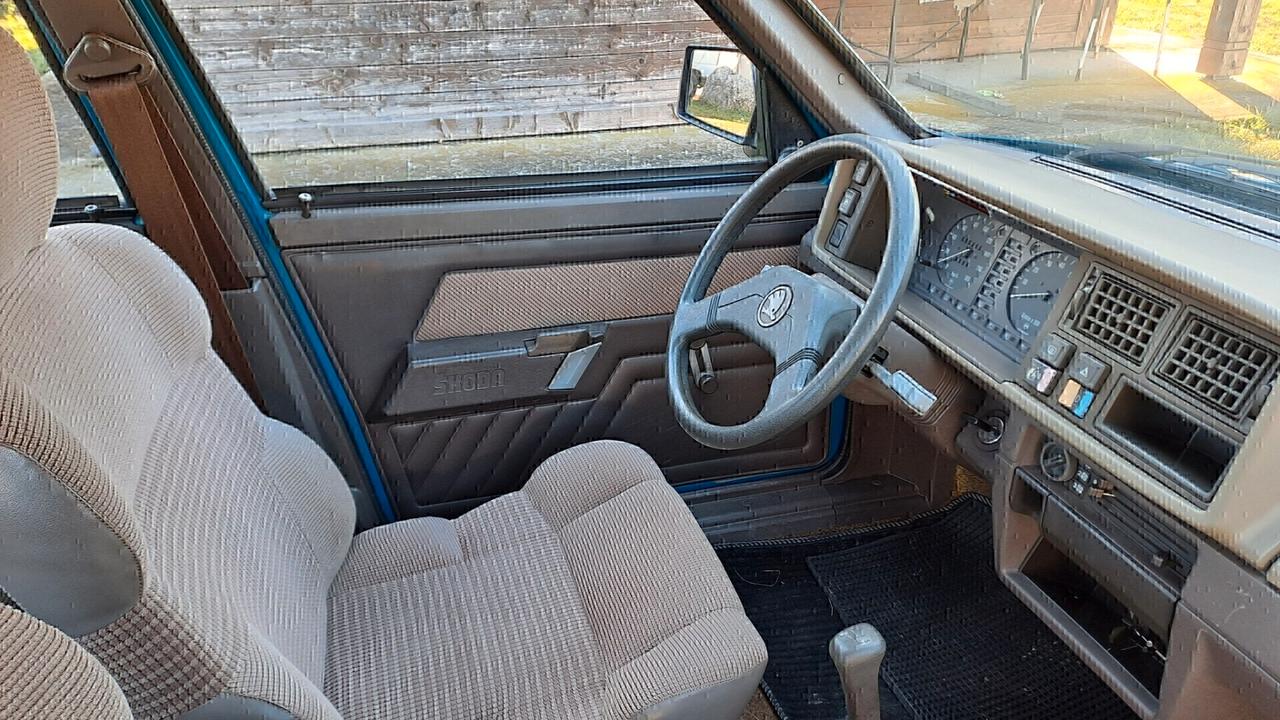 Skoda Favorit 136 LS SOLD NEW IN ITALY ! ONLY 1 OWNER