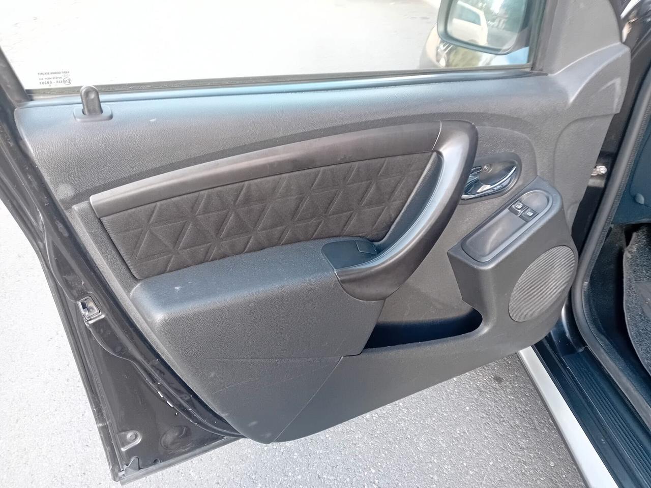 Dacia Duster 1.6 110CV 4x2 GPL Lauréate