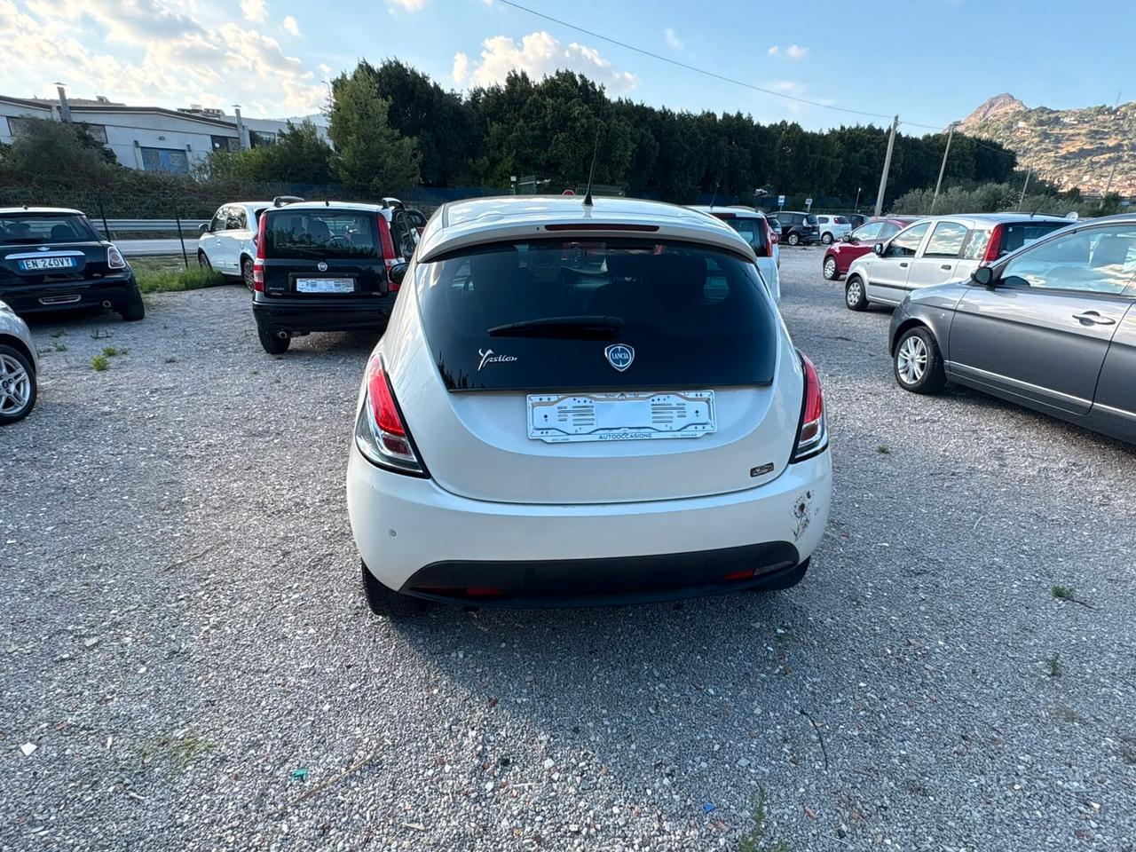 Lancia Ypsilon 1.3 MJT 16V 95 CV 5 porte S&S Silver