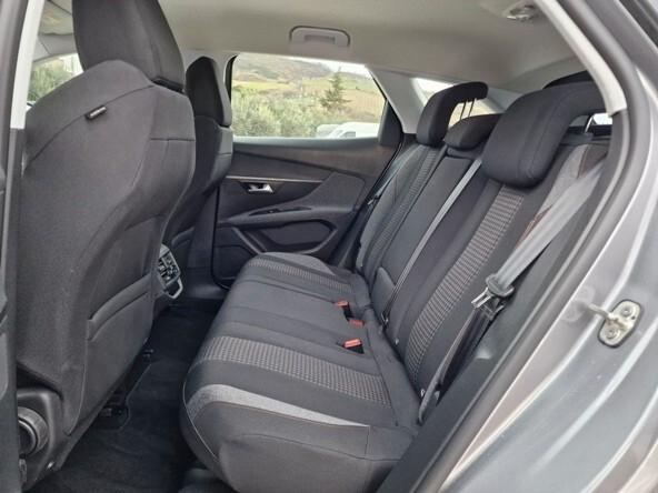 Peugeot 3008 BlueHDi 130 S&S EAT8 Business