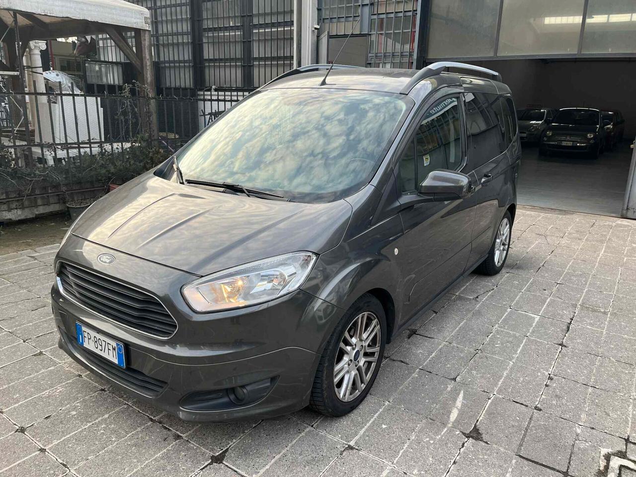 Ford Tourneo Courier 1.5 Tdci75 CV Titanium 5 posti imm. 06/2018