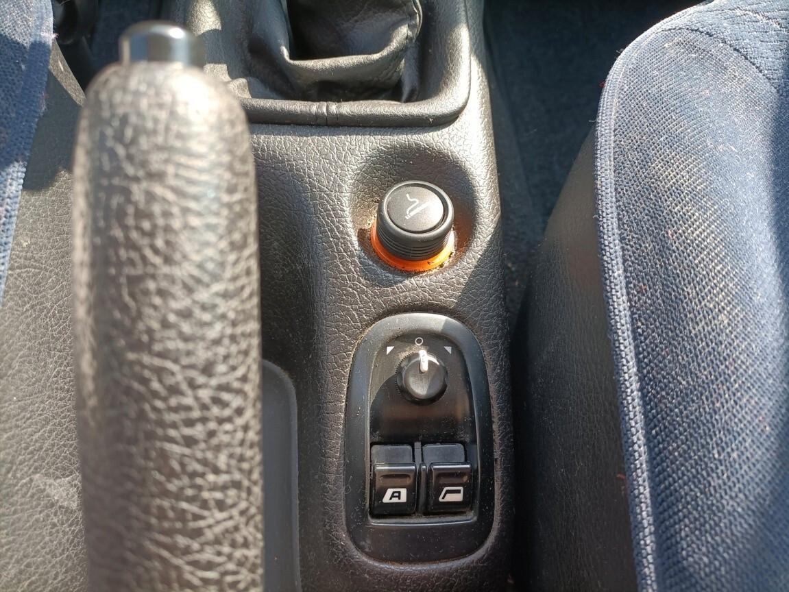 Peugeot 206 1.4 5p. X-Line