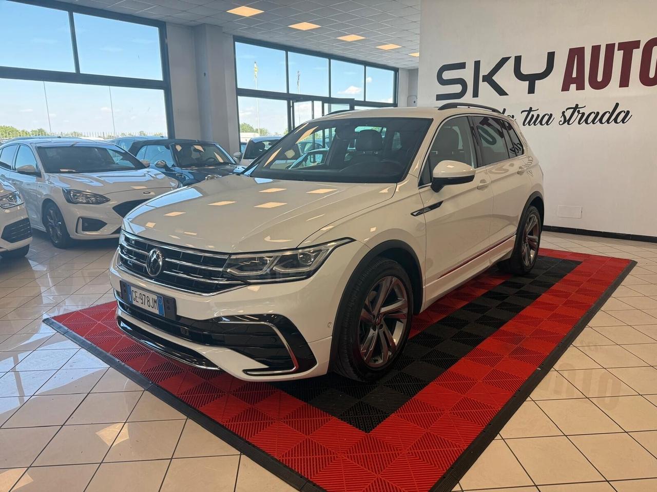 Volkswagen Tiguan 2.0 TDI 150 CV SCR DSG R-Line