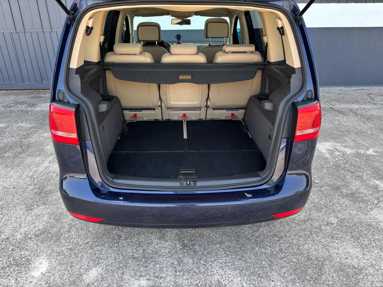 Volkswagen Touran 1.6 TDI DSG. 7 POSTI. Garanzia