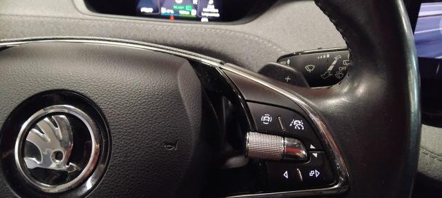 SKODA Enyaq iV 60 63 kwh RANGE 434 KM