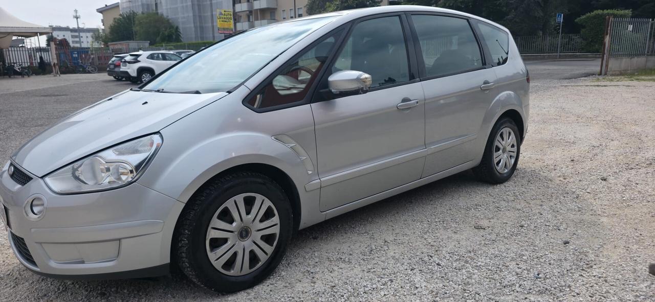 Ford S-Max 2.0 TDCi 140CV Titanium 7 posti