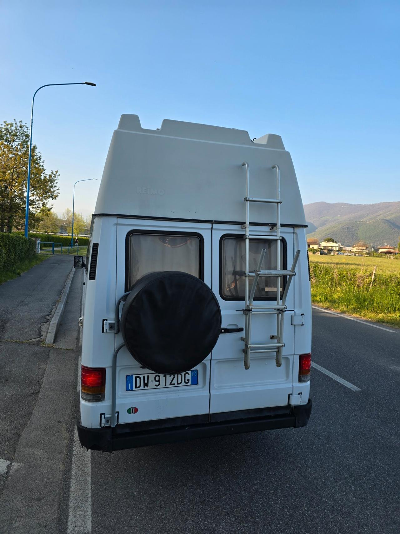 MERCEDES MB 100D REIMO