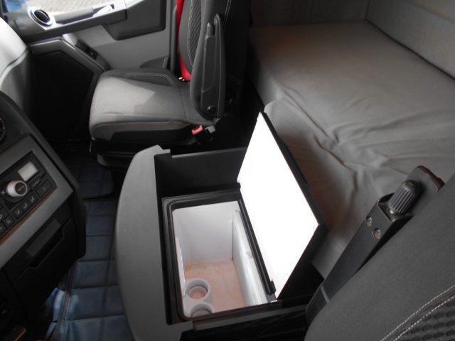 RENAULT T 520