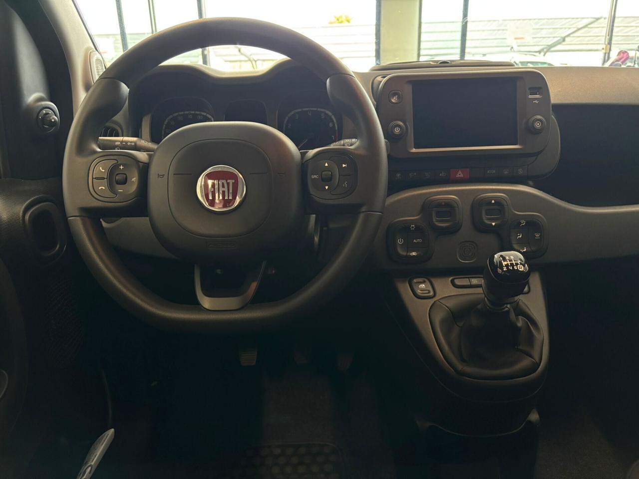 Fiat Panda CROSS 1.0 FireFly Hybrid SPOTICAR