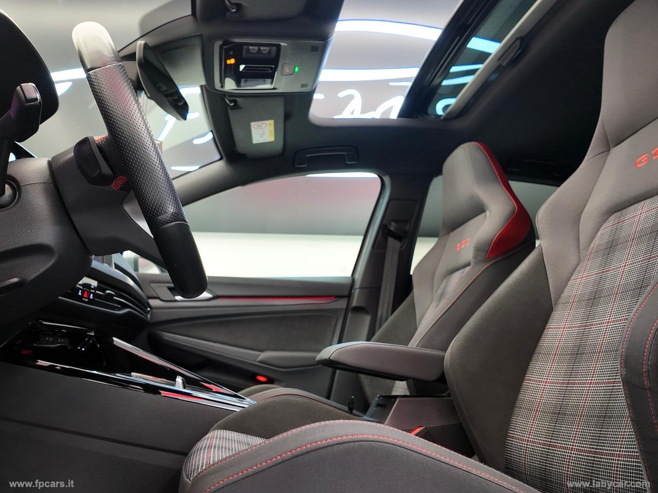 VOLKSWAGEN Golf 2.0 TSI GTI DSG TETTO APRIBILE