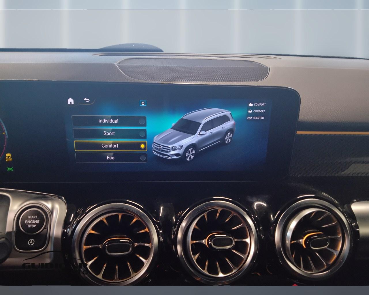 Mercedes-Benz GLB - X247 2019 - GLB 180 d Premium auto