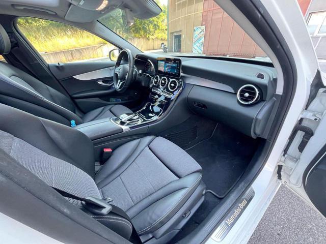 MERCEDES-BENZ C 220 d 4Matic Auto Sport