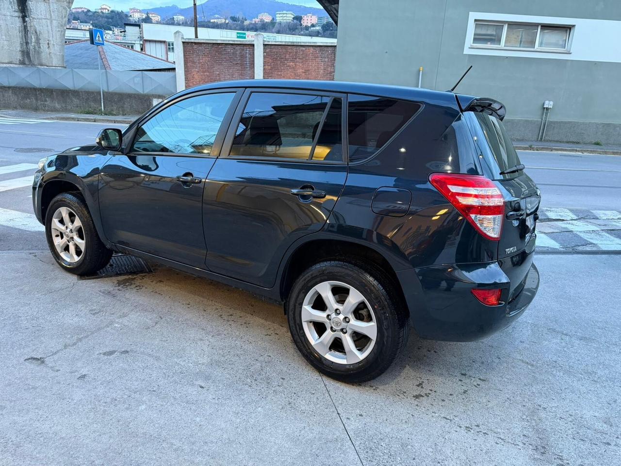 Toyota RAV 4 RAV4 2.2 D-4D 150 CV Lounge