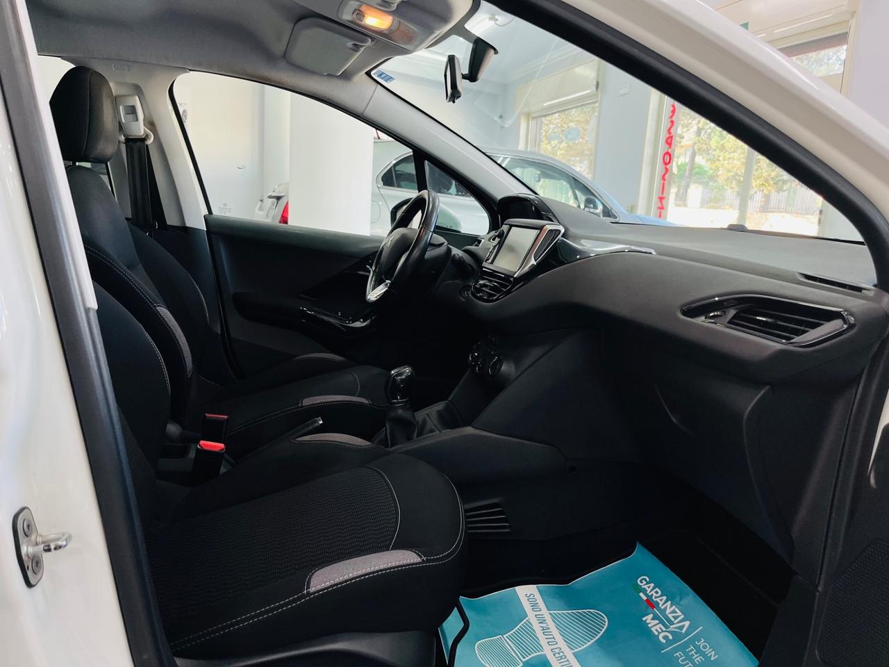 Peugeot 208 Allure 1.6 HDI 75cv anno 2015 fine italiana