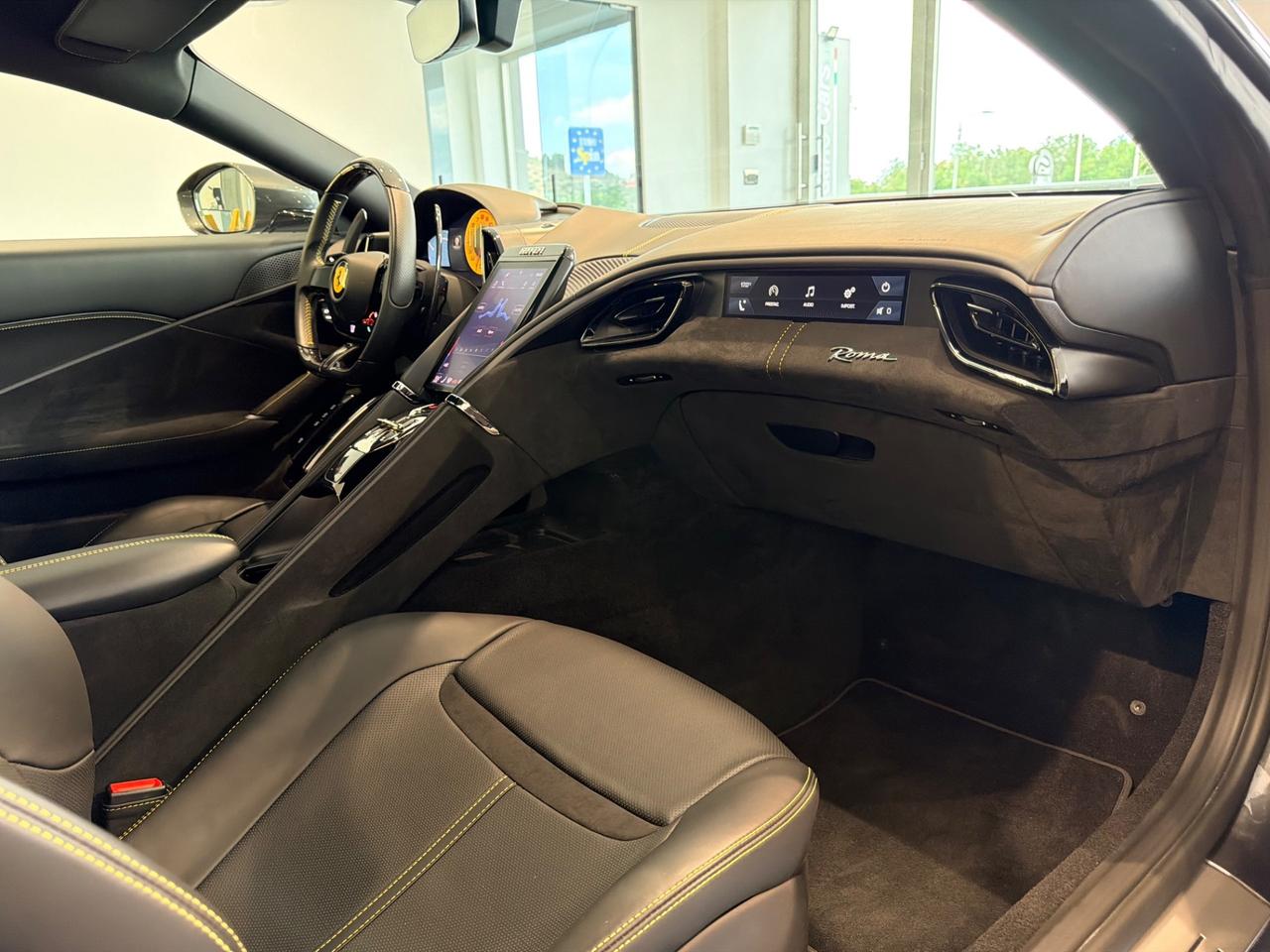 Ferrari Roma uni pro garanzia uff e service incluso 2030