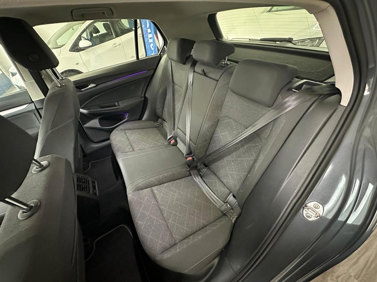 Volkswagen Golf 1.0 eTSI EVO DSG Life