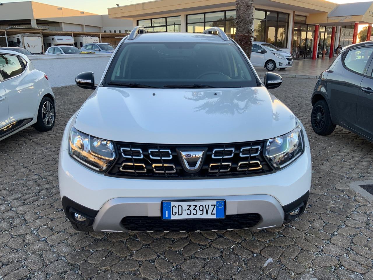 Dacia Duster 1.0 TCe 100 CV ECO-G 4x2 15th Anniversary GPL