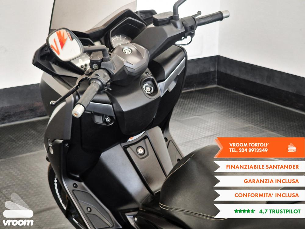 YAMAHA X MAX 400