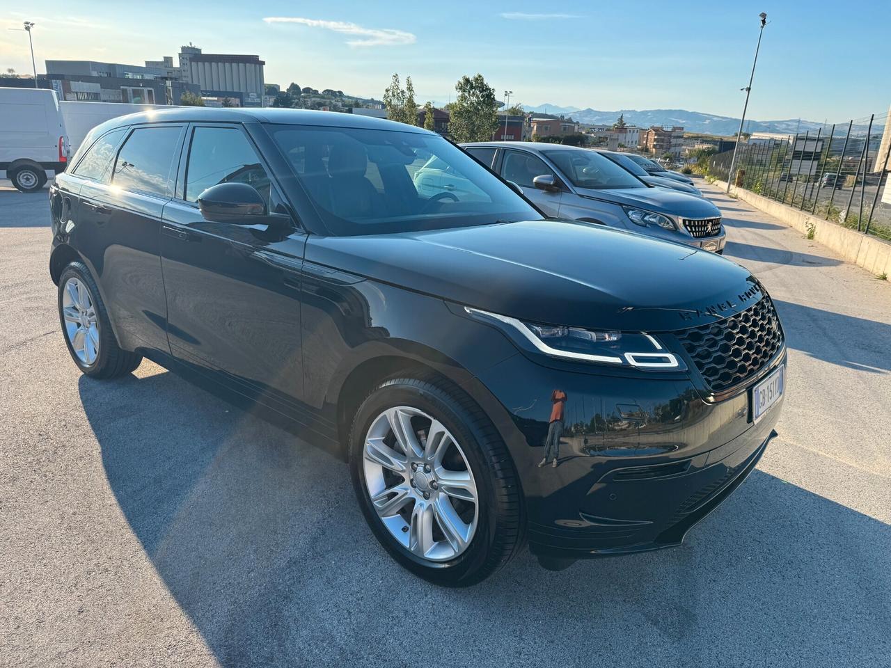 Range Rover Velar 2.0D I4 240 CV S