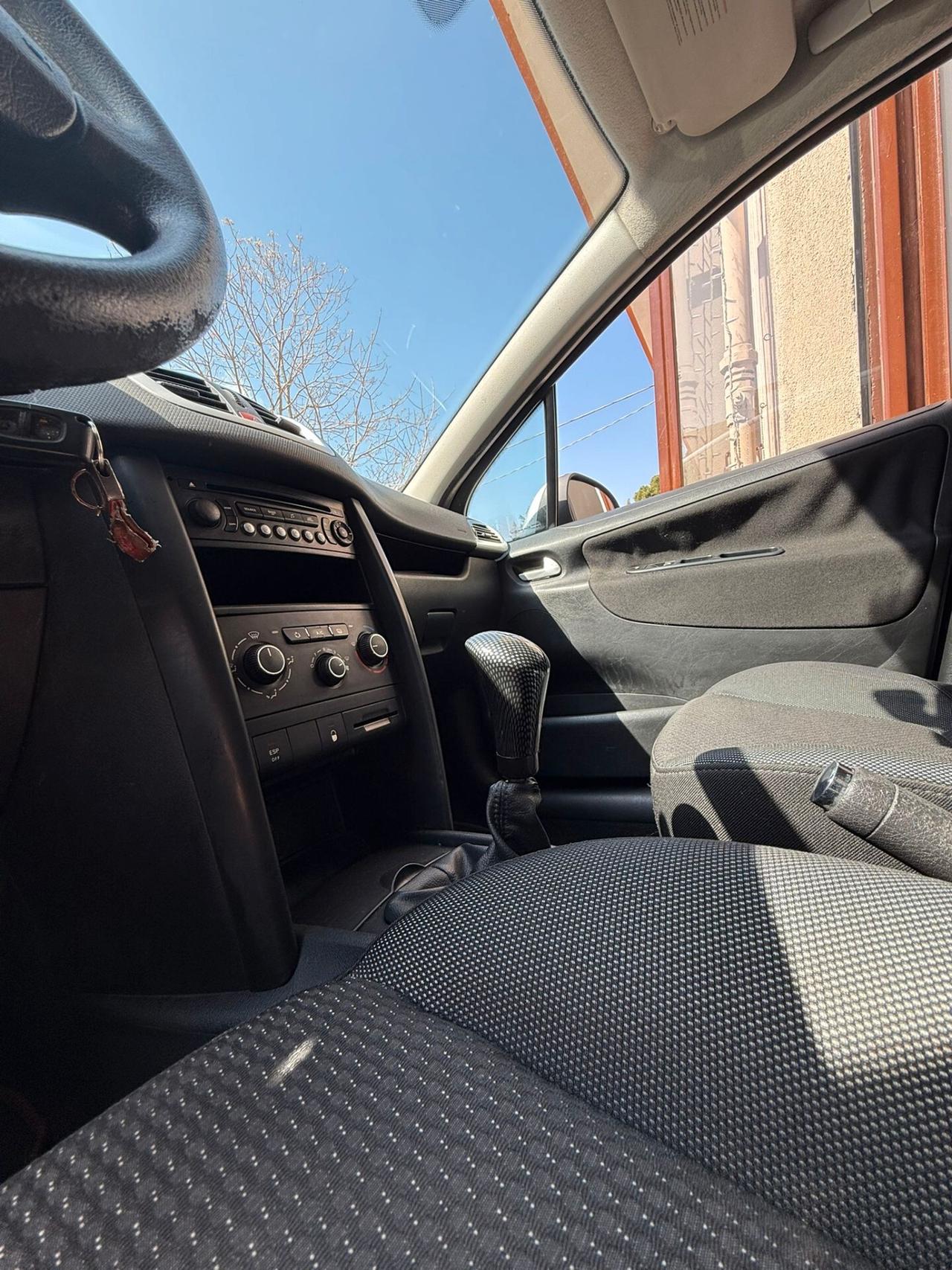 Peugeot 207 1.4 HDi 70CV 5p. Energie