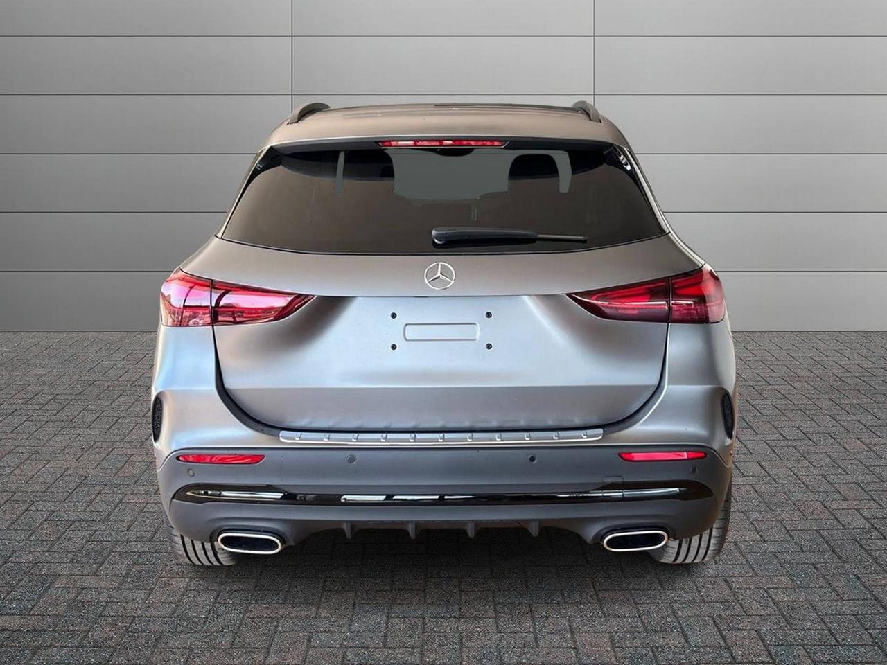 Mercedes-Benz GLA 200 d automatic