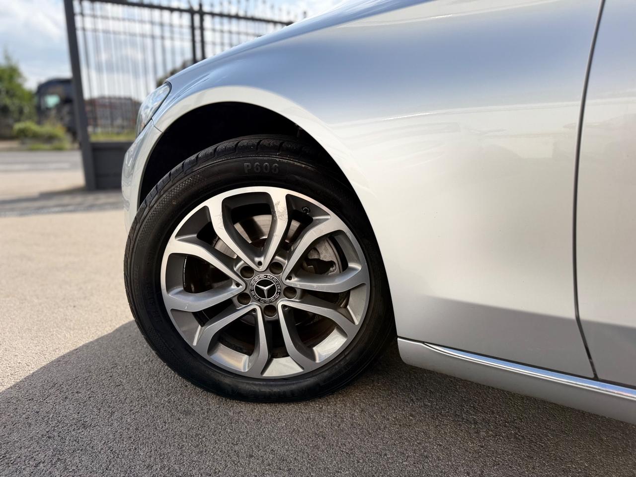 Mercedes-benz C 220 d S.W. Auto Premium + TETTO PARI AL NUOVO