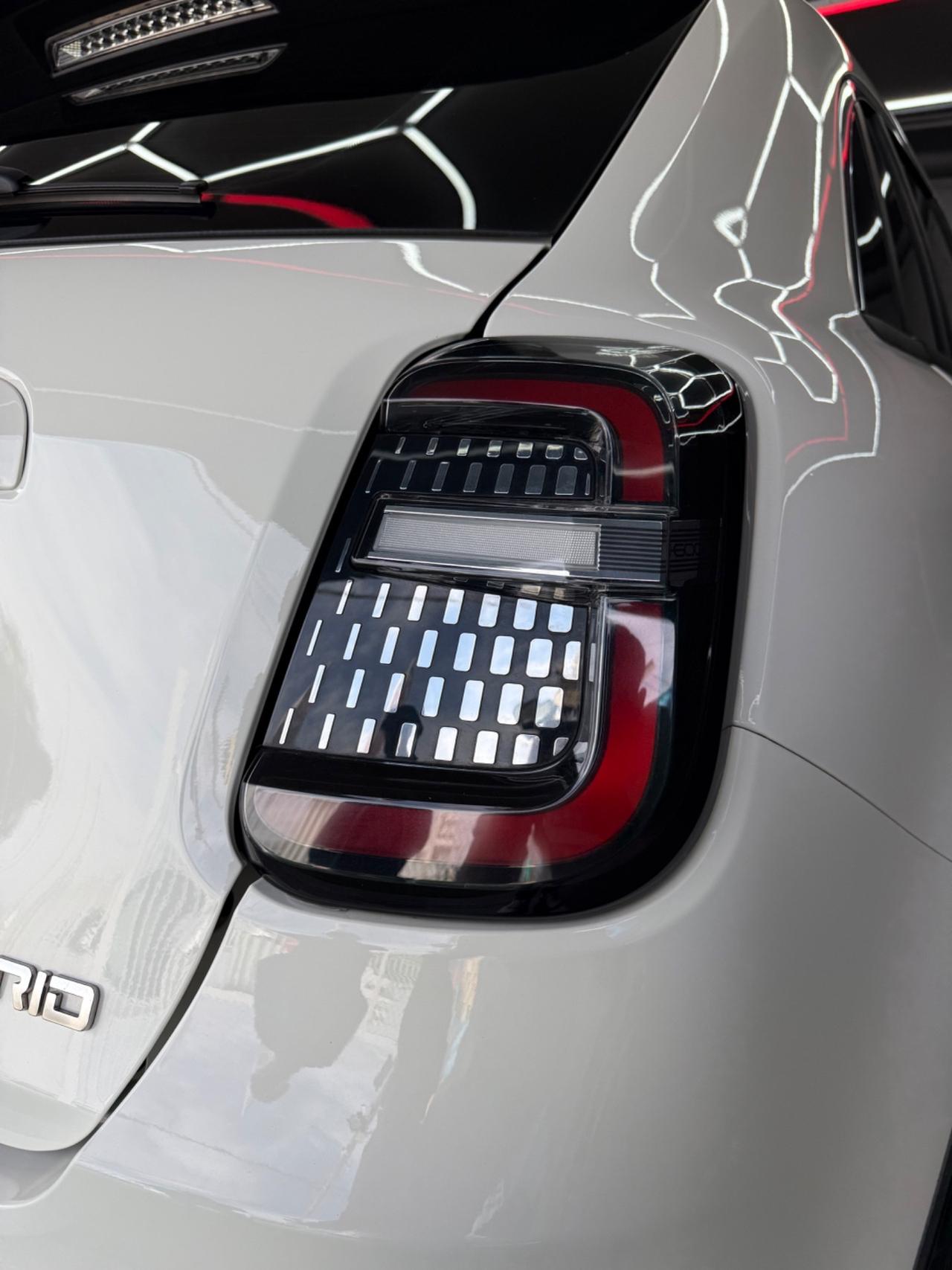 Fiat 600 1.2 Hybrid 145 CV DCT MHEV La Prima