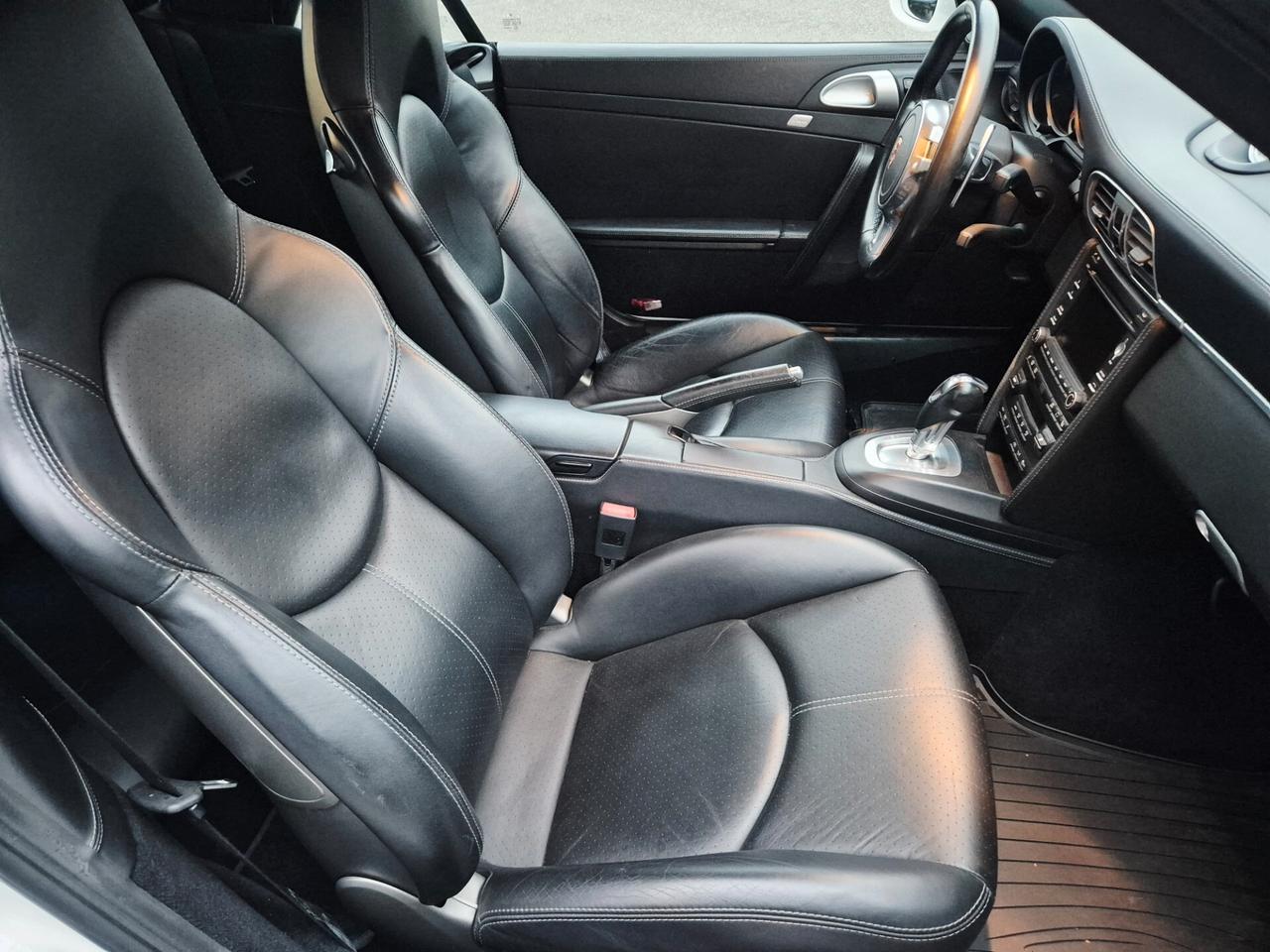 Porsche 911 Carrera GTS Cabriolet