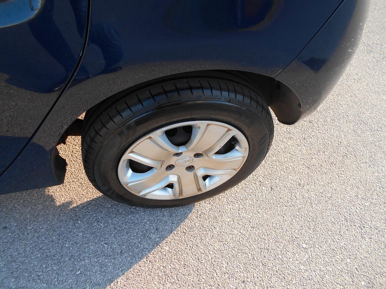 Dacia Sandero 1.5 dci 75 cv