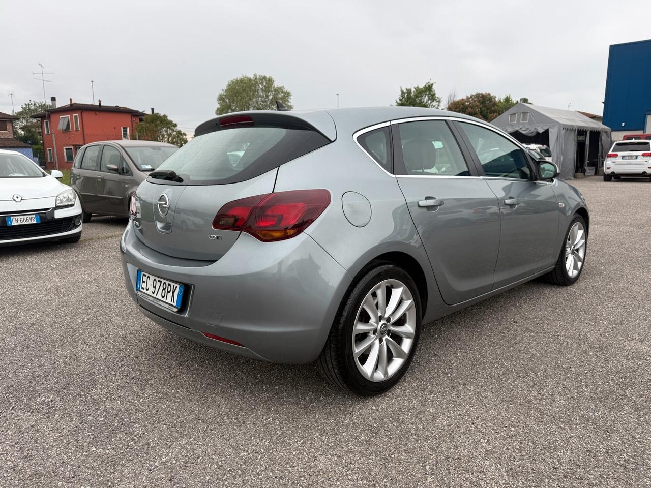 Opel Astra 1.7 CDTI 125CV 5 porte Cosmo