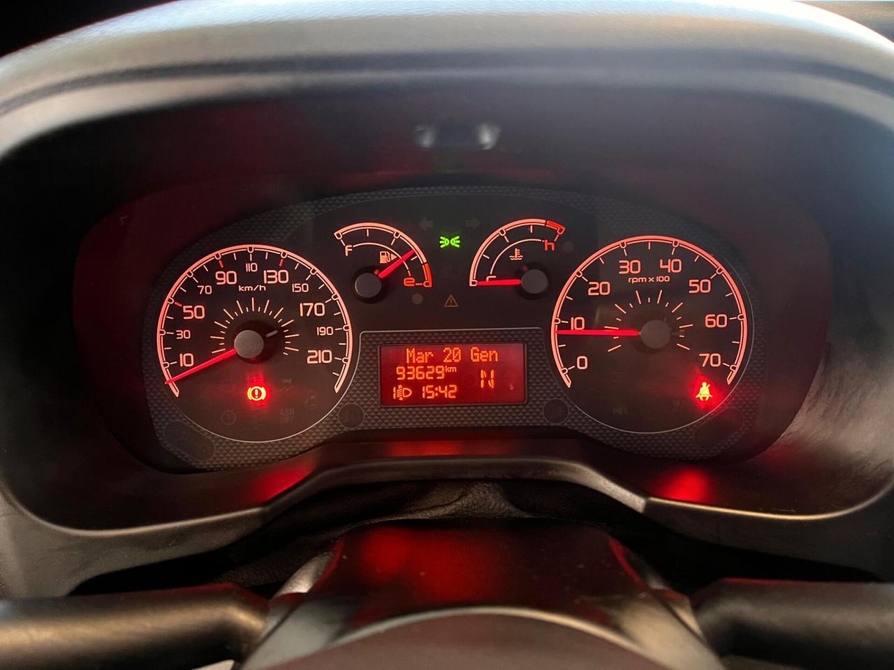 Fiat Qubo 1.3 MJT 75 CV Trekking