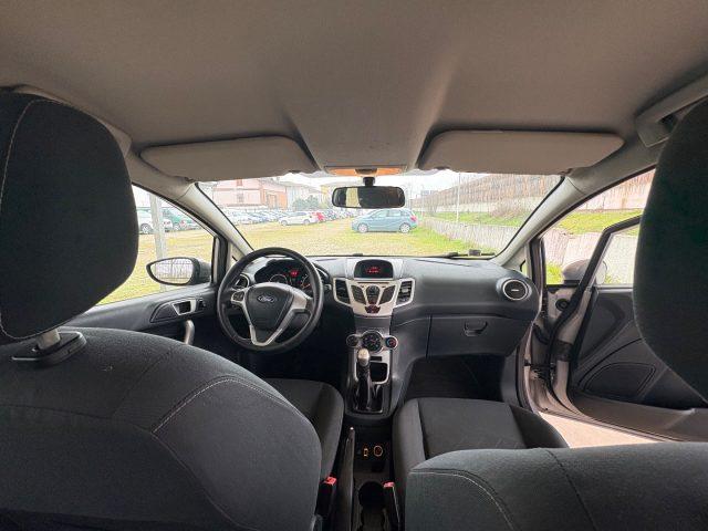 FORD Fiesta 1.4 TDCi 70CV 5 porte Titanium OK NEOPATENTATI