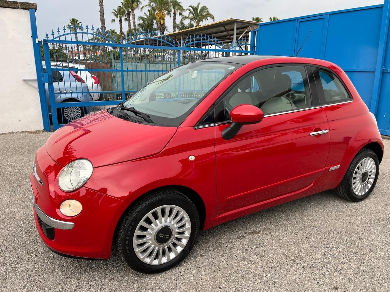 Fiat 500 lounge -1.2 benz-km 73000-2011