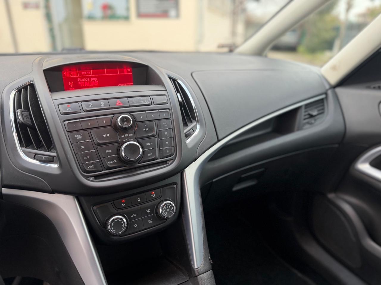 Opel Zafira Tourer 1.4 Turbo 140CV GPL Cosmo 7 POSTI