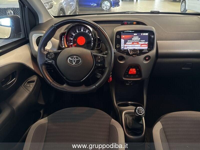 Toyota Aygo II 2018 5p 5p 1.0 x-play 72cv