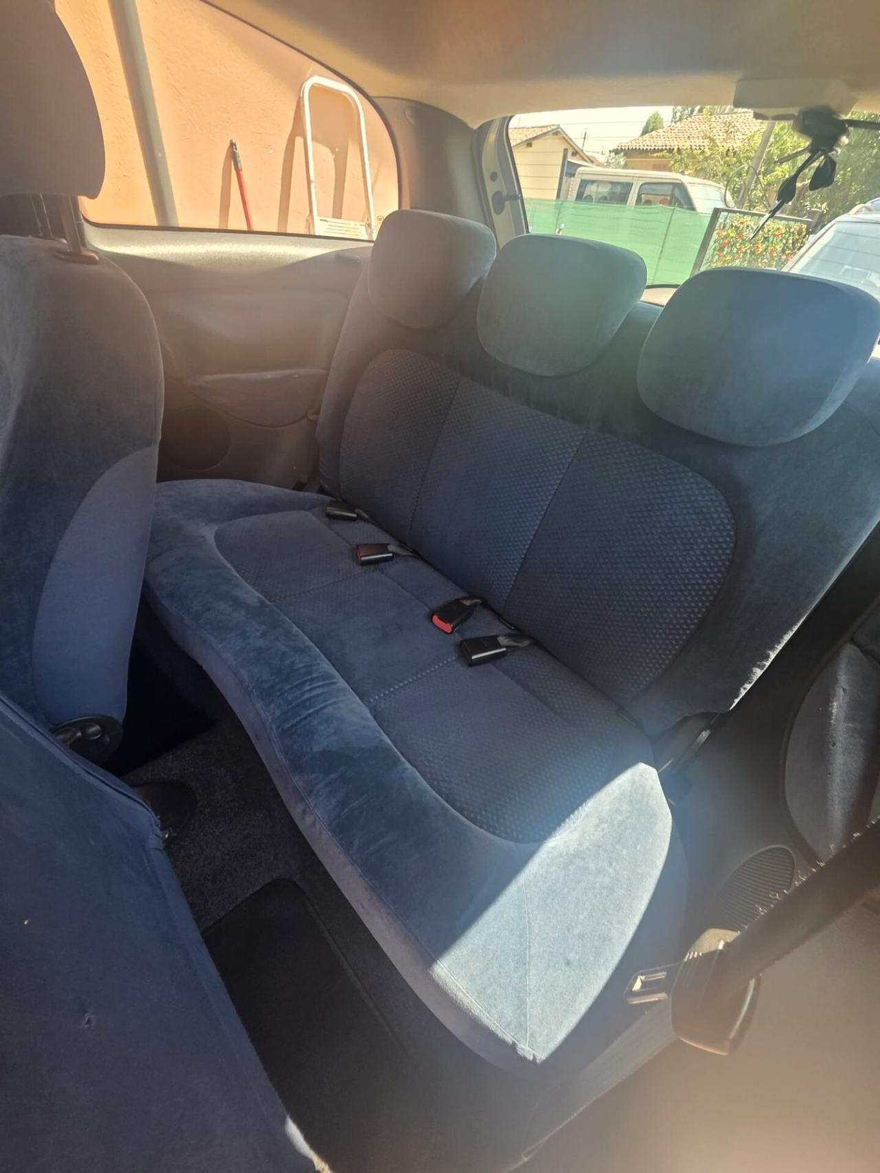 Lancia Ypsilon GPL neopatentati