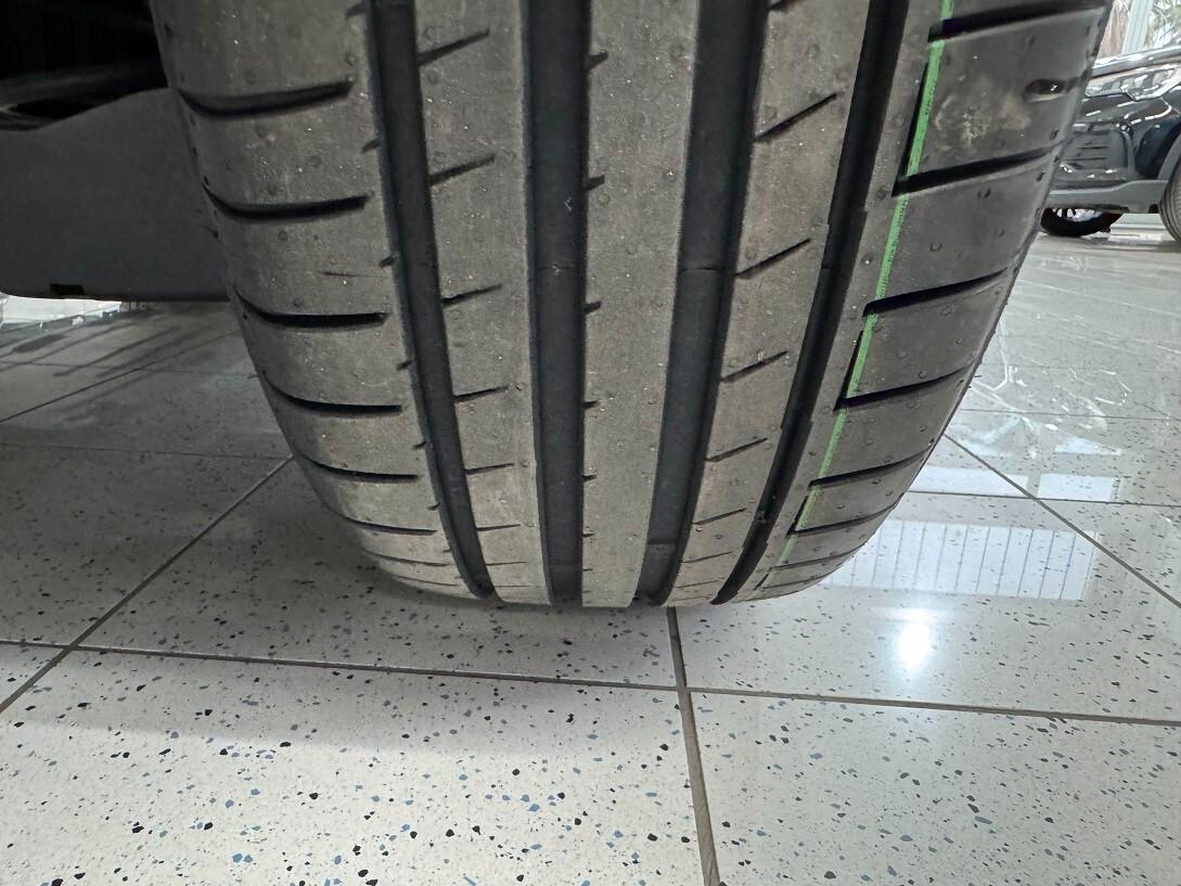 3008 1.5HDi 130cv EAT8 GT Line GOMMATA NUOVA PERFETTA