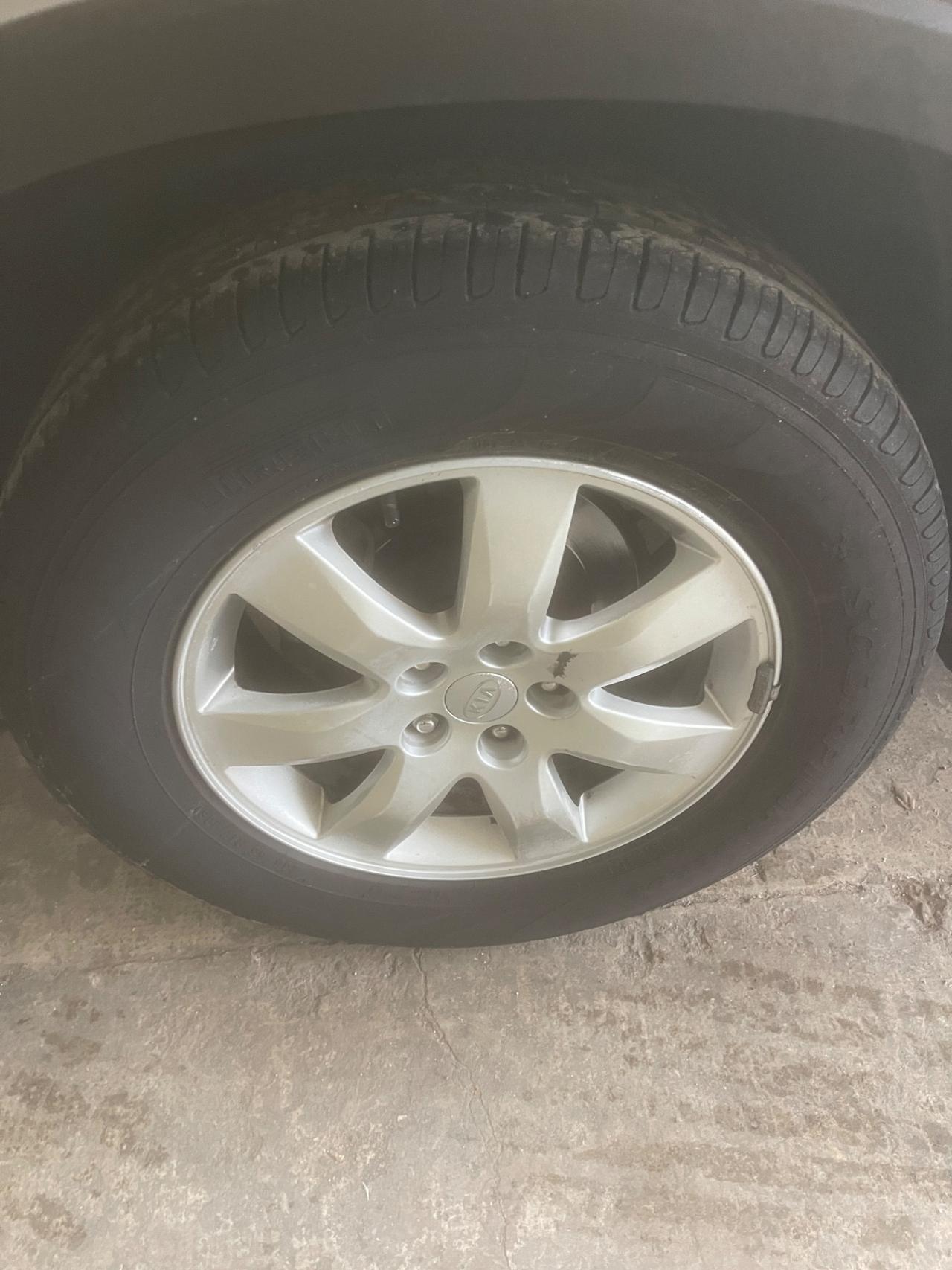 Kia Sorento 2.4 16V CVVT 2WD Active EcoSuv