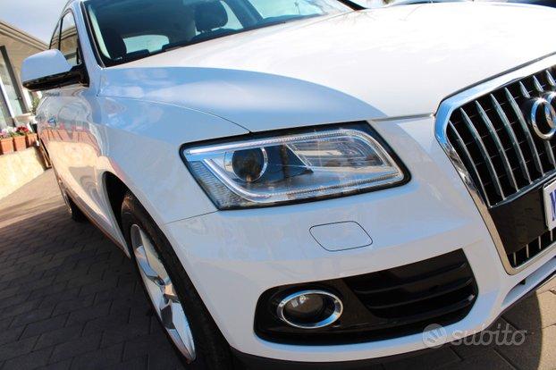 Audi Q5 2.0 tdi 150cv fari bixeno