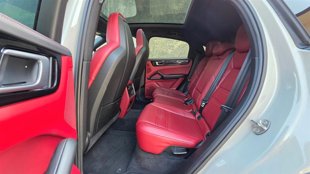 Porsche Cayenne Coupé 3.0 V6 E-Hybrid