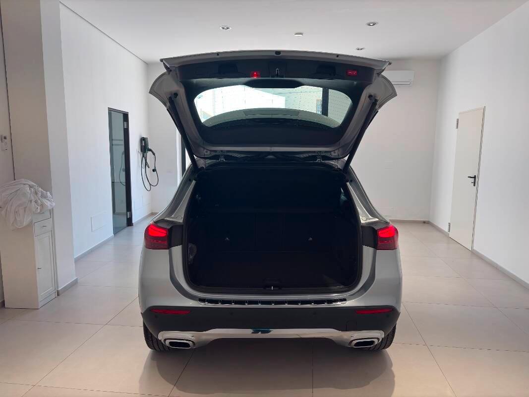 Mercedes Classe GLA 180 d Progressive Advanced auto