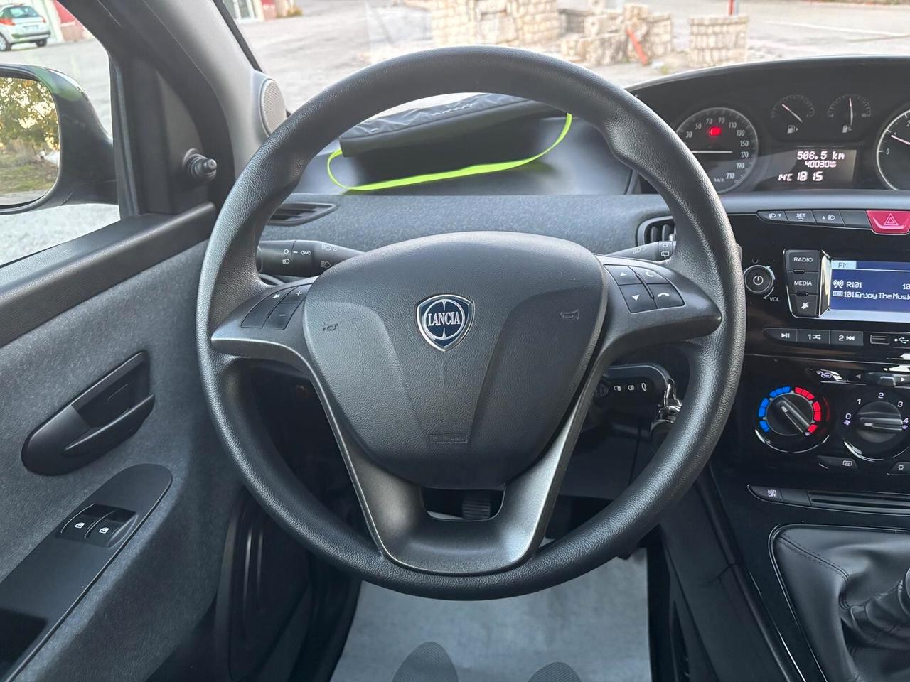 Lancia Ypsilon 1.0 FireFly 5 porte S&S Hybrid UnYca