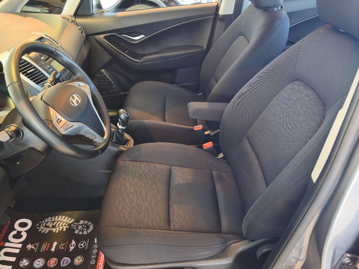HYUNDAI iX20 1.4 90 CV XPossible Solo 75.000km