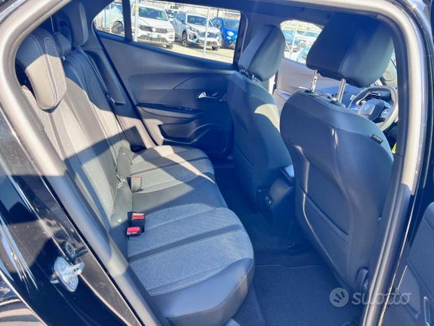 PEUGEOT 2008 PureTech 130 S&S EAT8 Allure