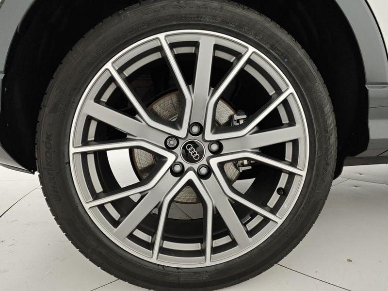 Audi Q3 SPB 40 TDI quattro S tronic Identity Black