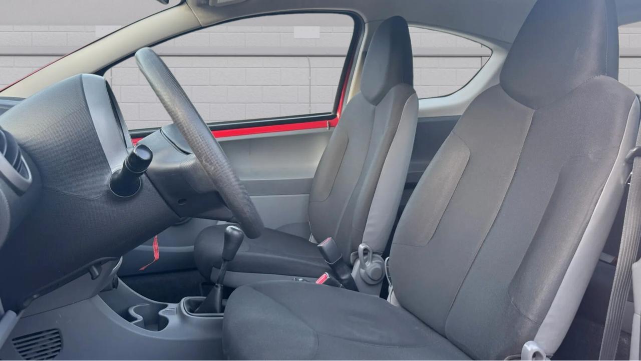 Toyota Aygo 1.0 12V VVT-i 3 porte Now Connect