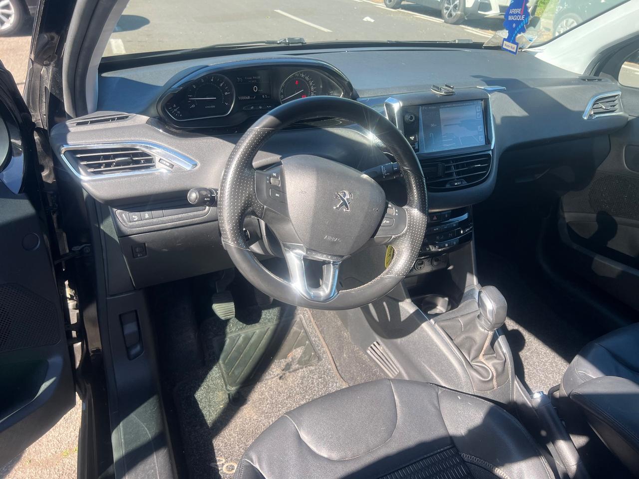 Peugeot 208 1.2 VTi 82 CV 3 porte Allure