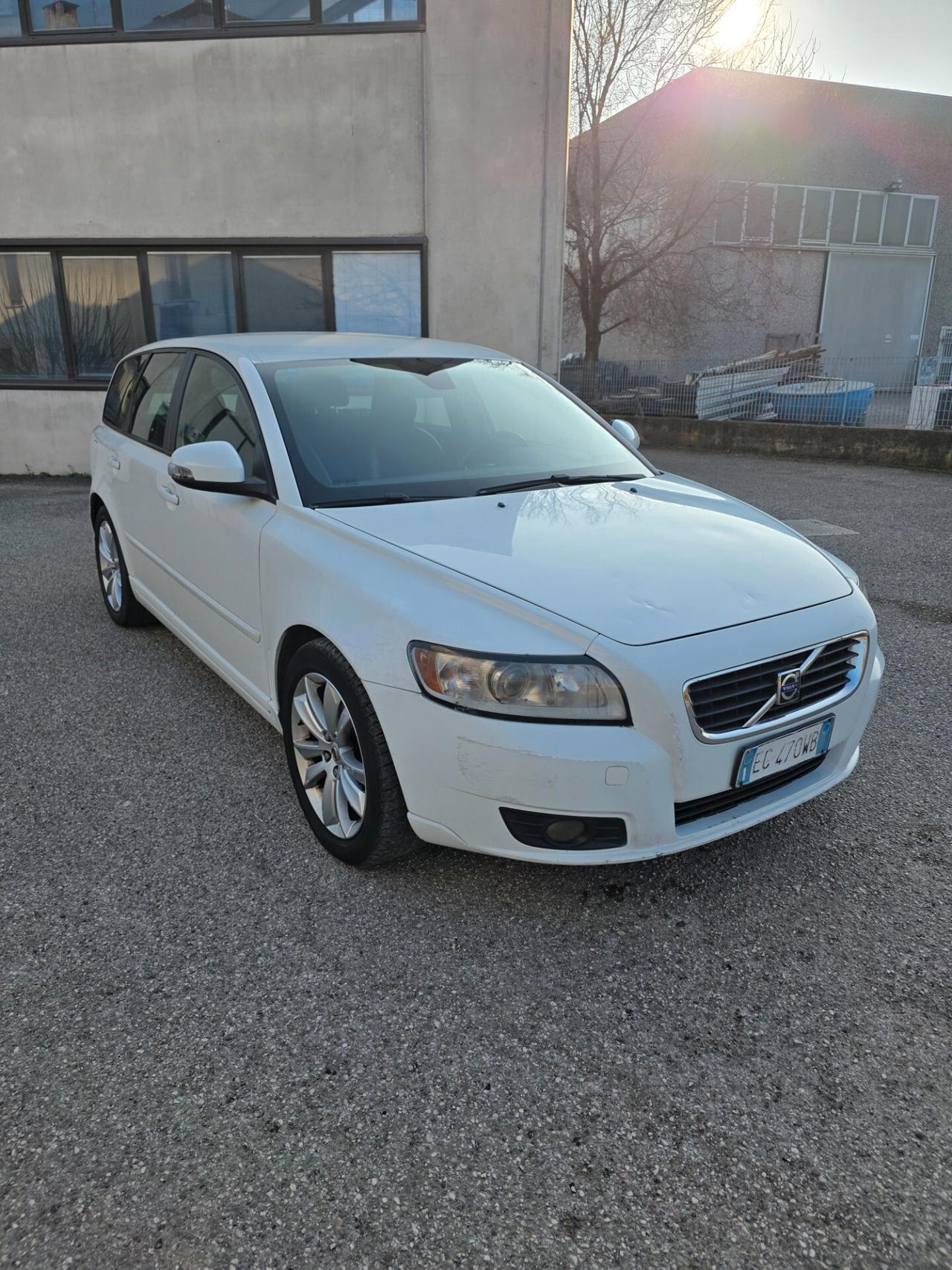 Volvo V50 D4 Momentum